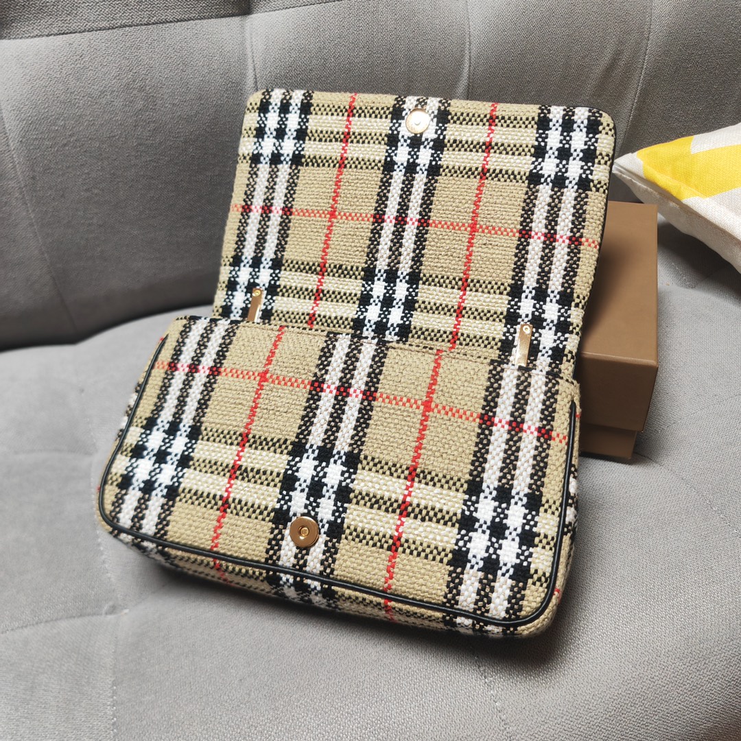 Bvrberry crossbody bag 23*6*13CM 2023091901