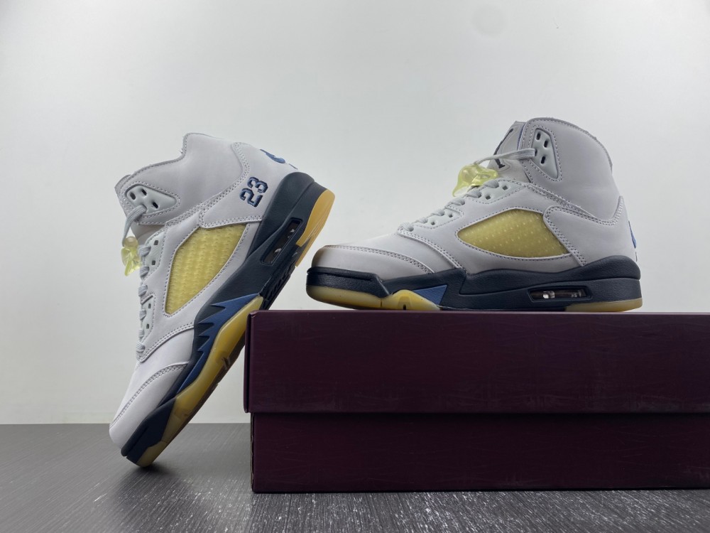 A Ma Maniére x Wmns Air Jordan 5 Retro Photon Dust FZ5758-004