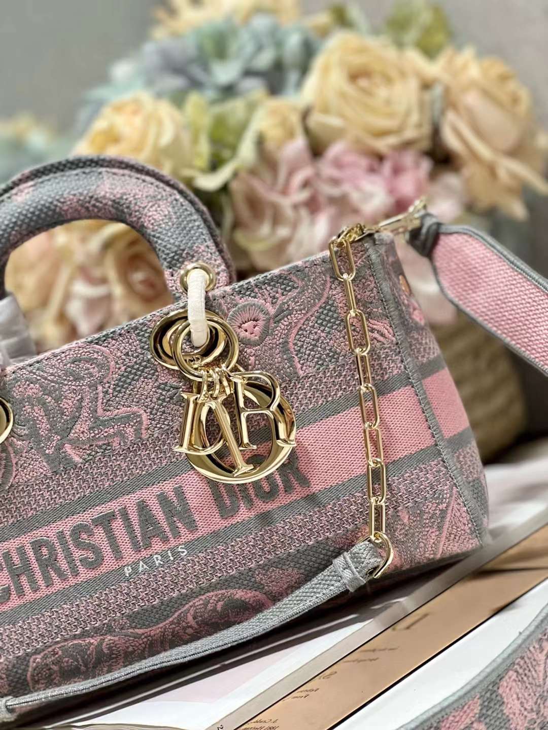 D*or bag 9031 26x13.5x5cm 2023092102