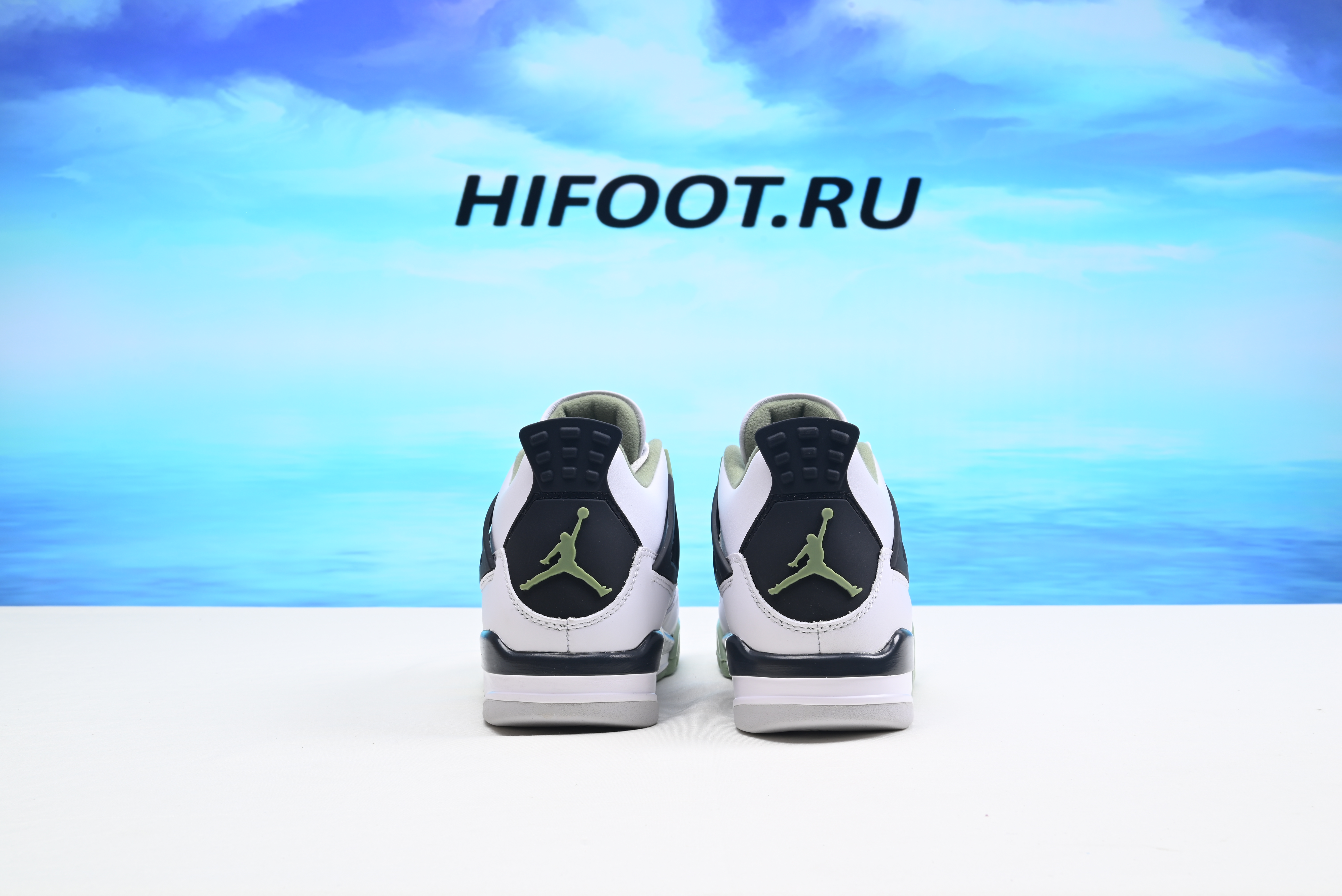 Jordan 4 Retro Seafoam (W) AQ9129-103