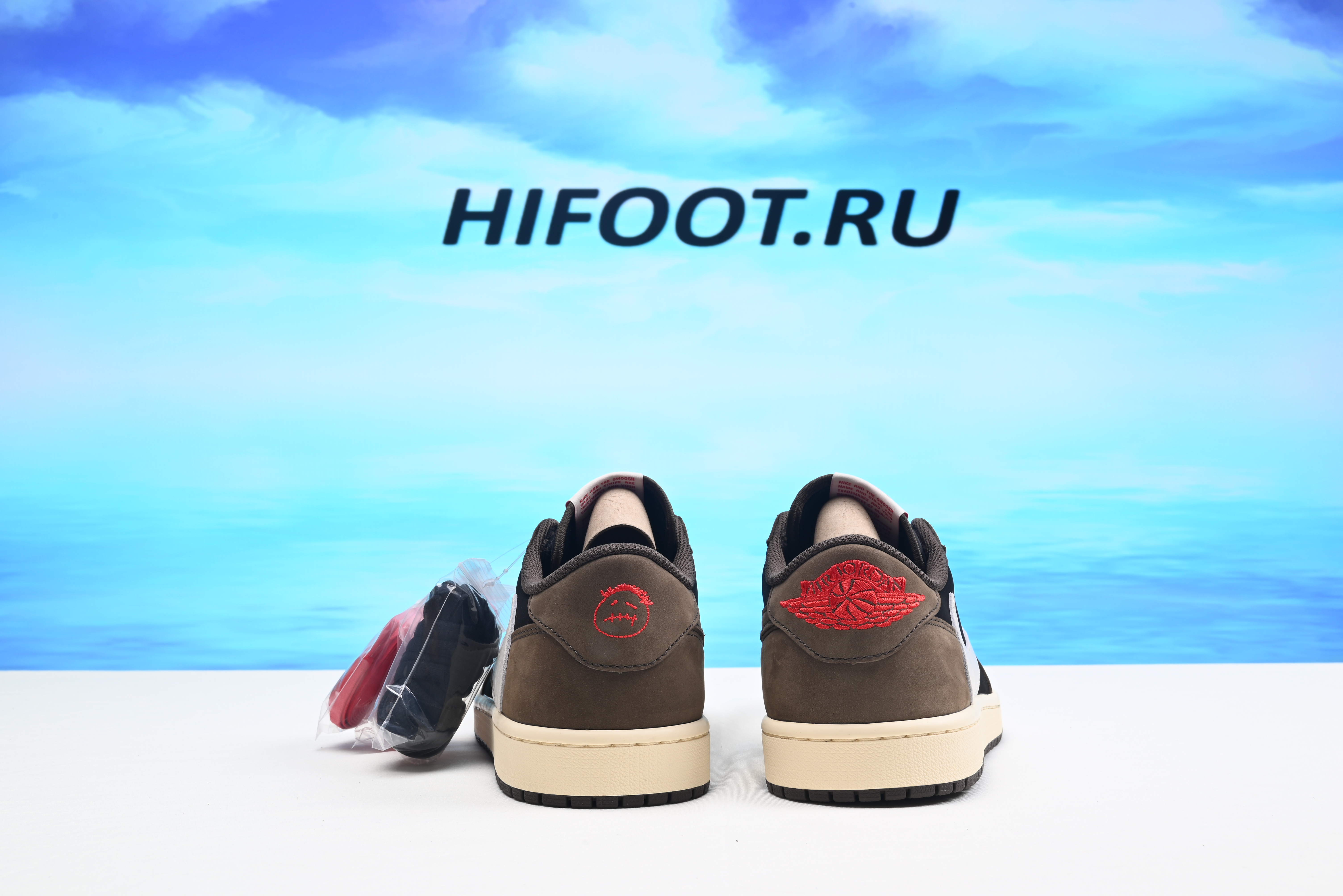 Jordan 1 Retro Low OG SP Travis Scott CQ4277-001