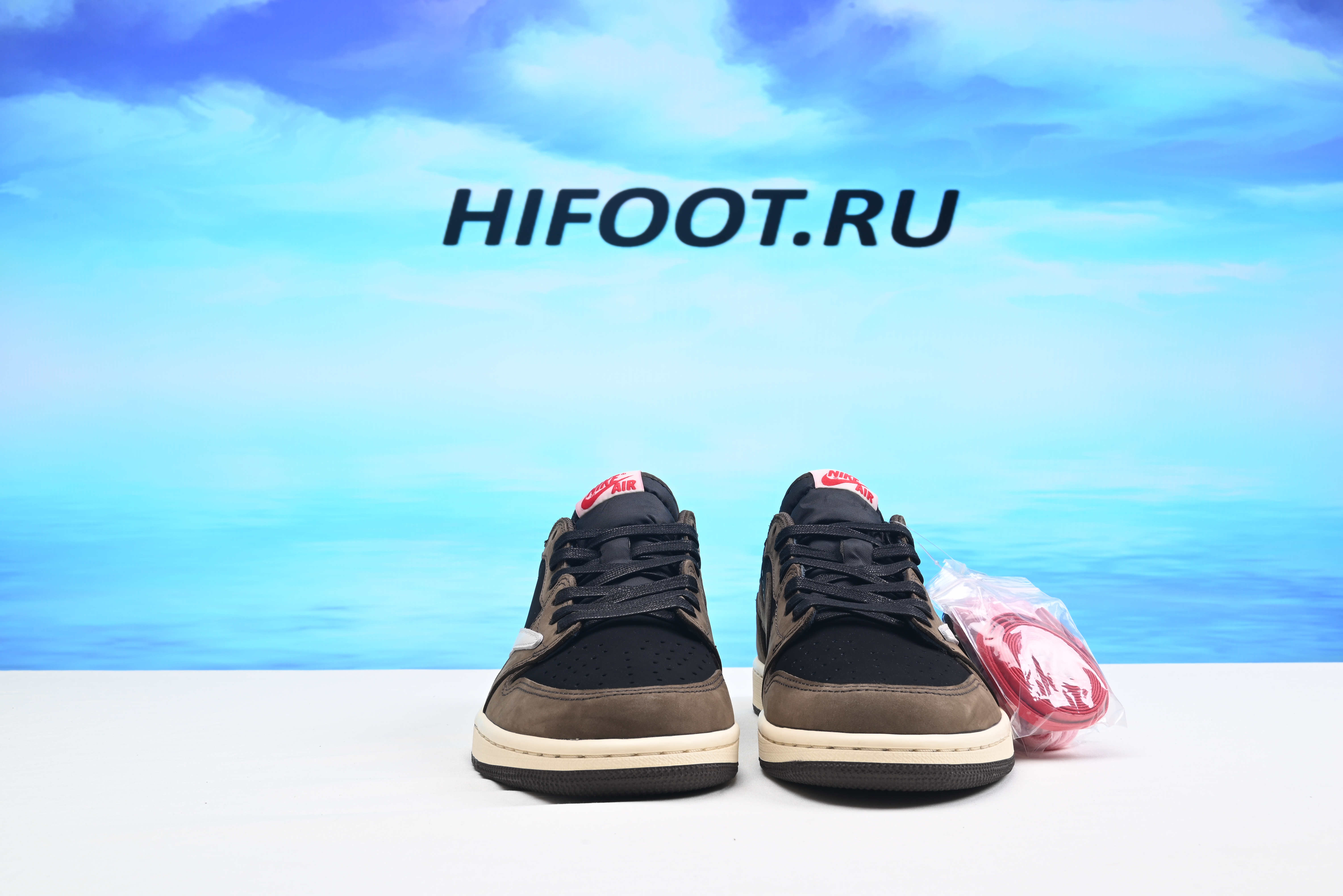 Jordan 1 Retro Low OG SP Travis Scott CQ4277-001