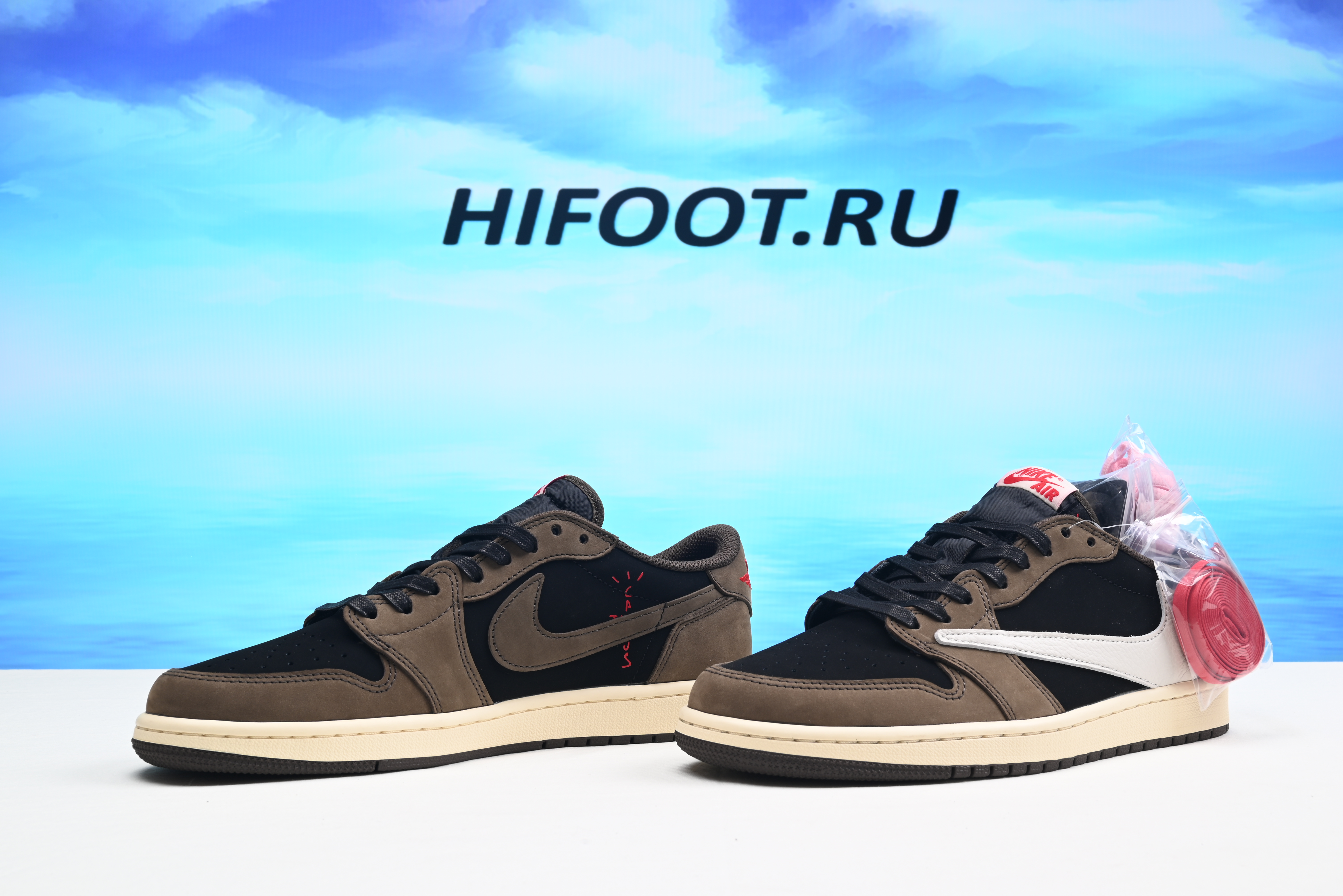 Jordan 1 Retro Low OG SP Travis Scott CQ4277-001