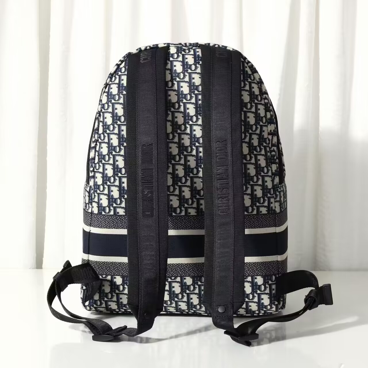 D*or backpack 2023092601