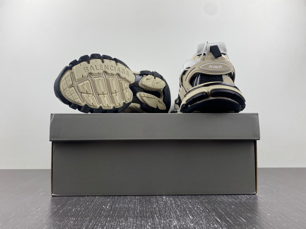 Ba1enc1aga sneaker 2023100602