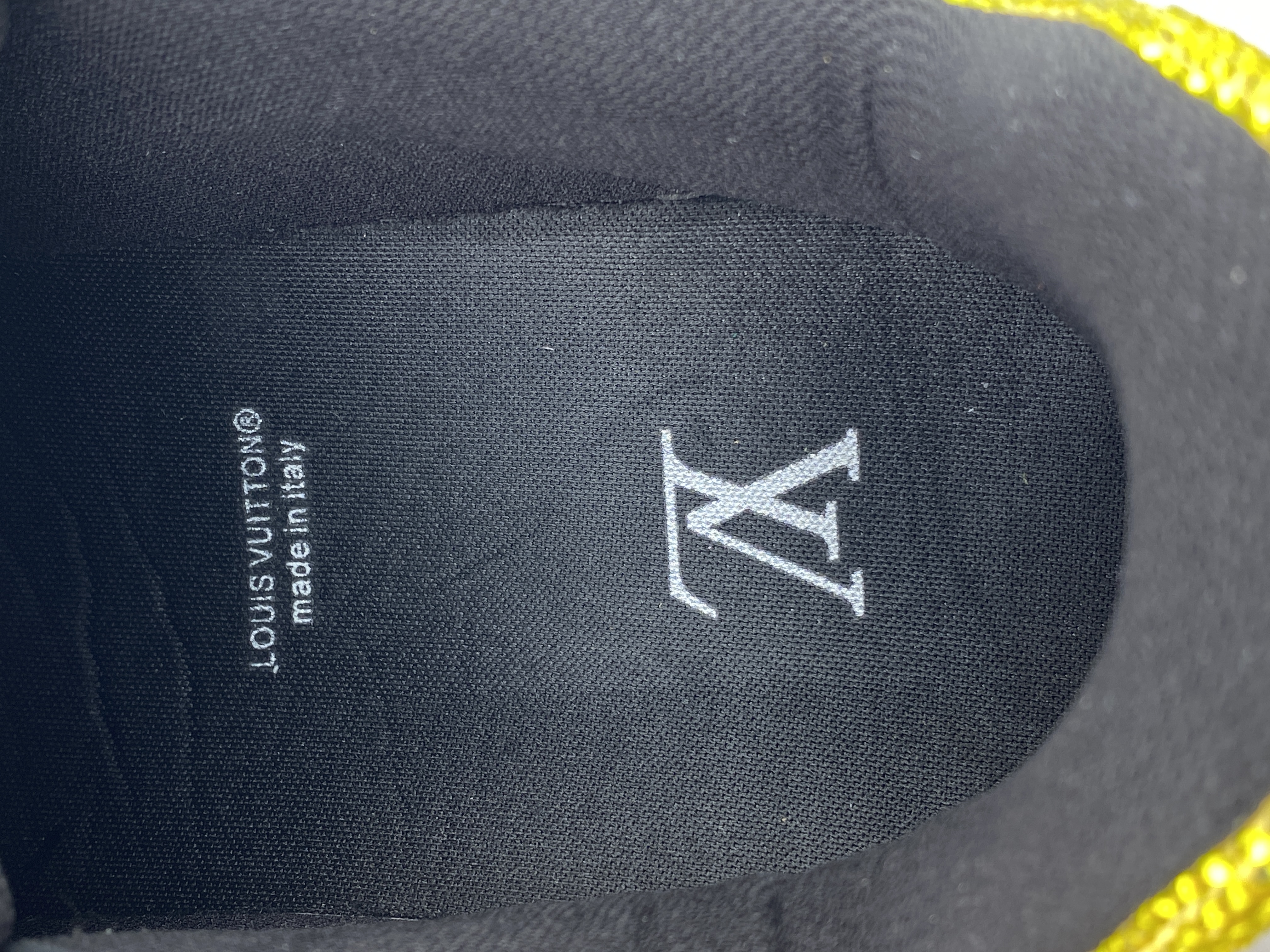 LV sneaker 2023100601
