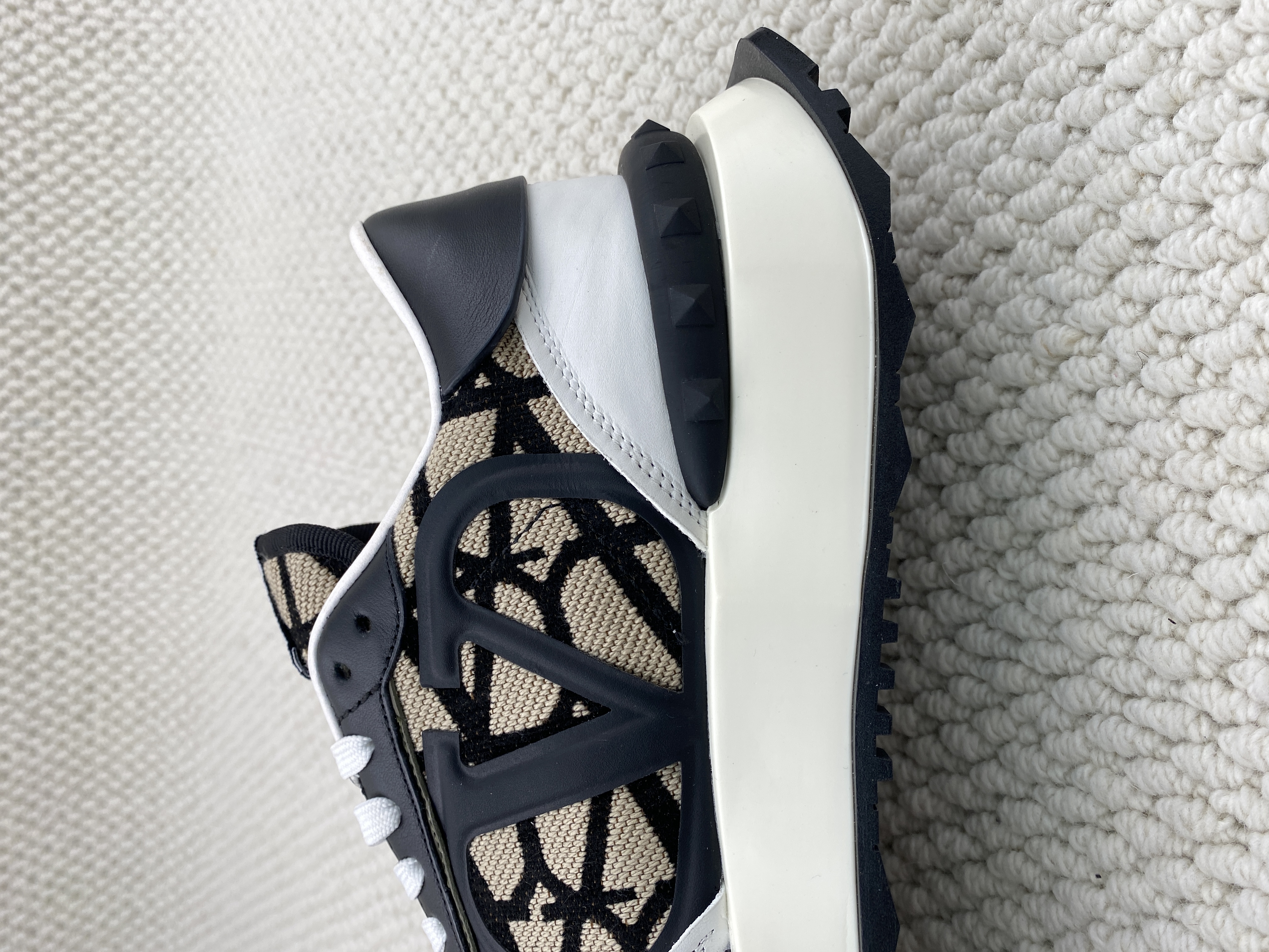 Valentino sneaker 2023101001