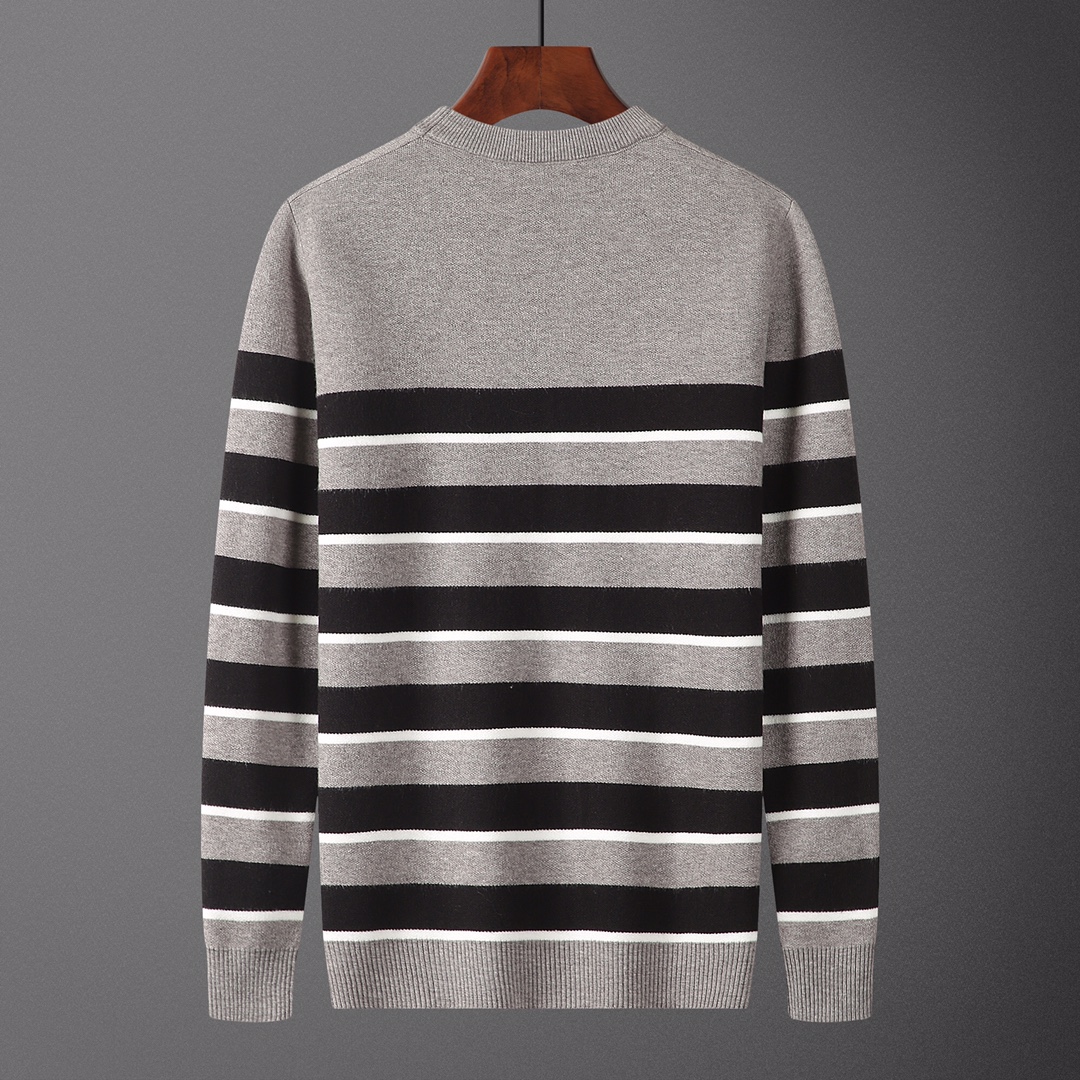 D*or sweater 2023101011