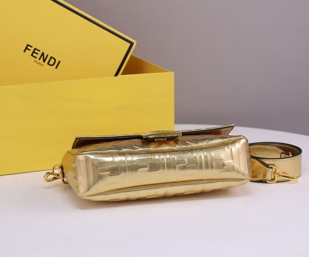 F**di gold baguette bag 26cm 2023101201