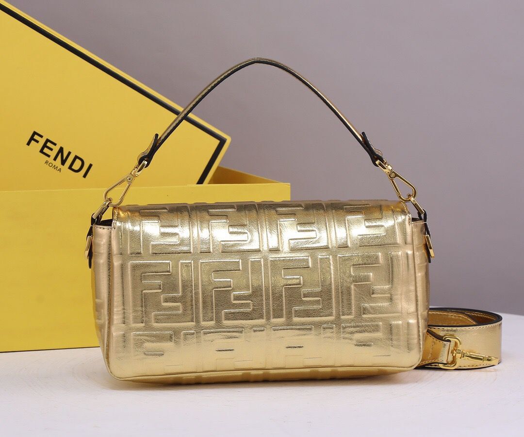 F**di gold baguette bag 26cm 2023101201