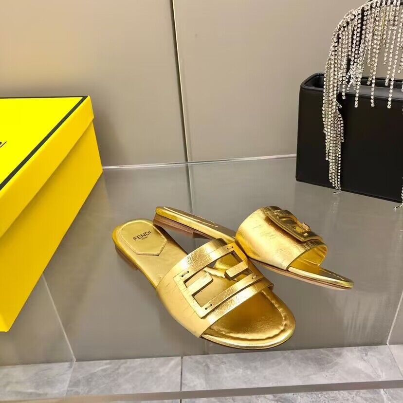 F**di slipper 2023101202