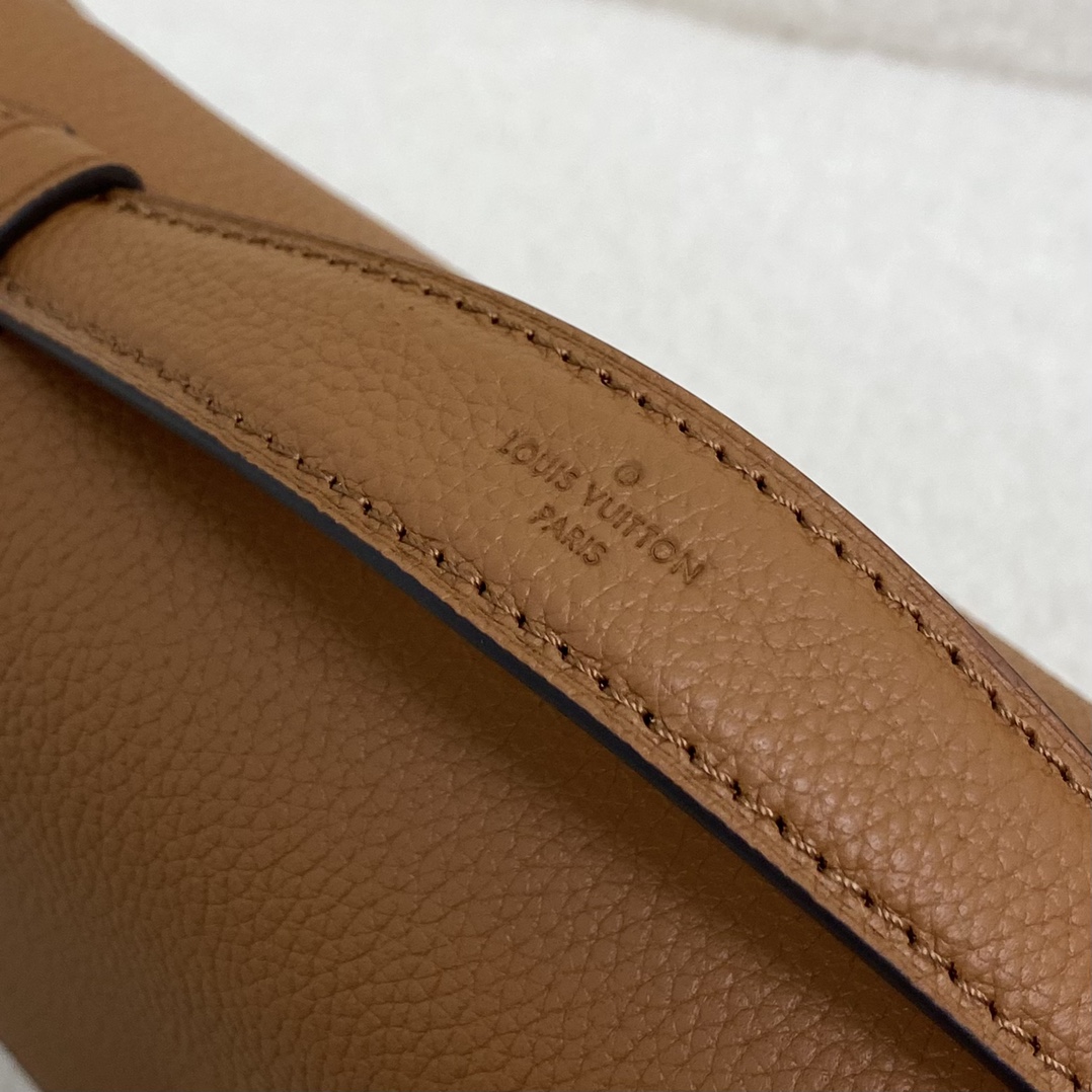 LV OXFORD bag 22*16*9.5cm 2023101601