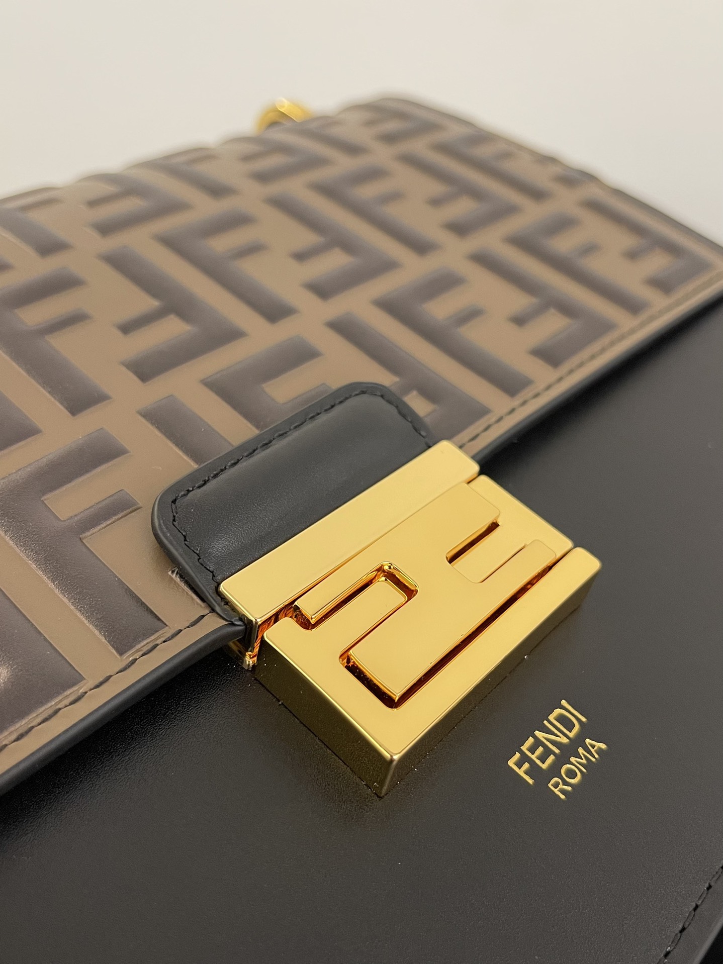 F**di kan u bag 25*11*10cm