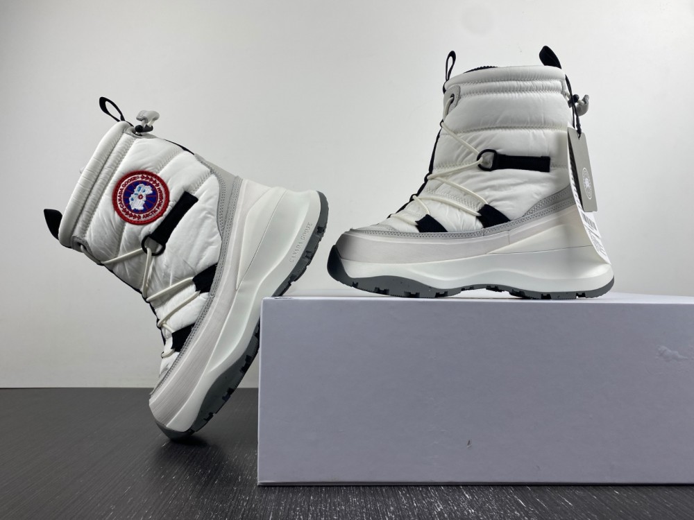 Can*a Go*e  toronto boots 2023102002