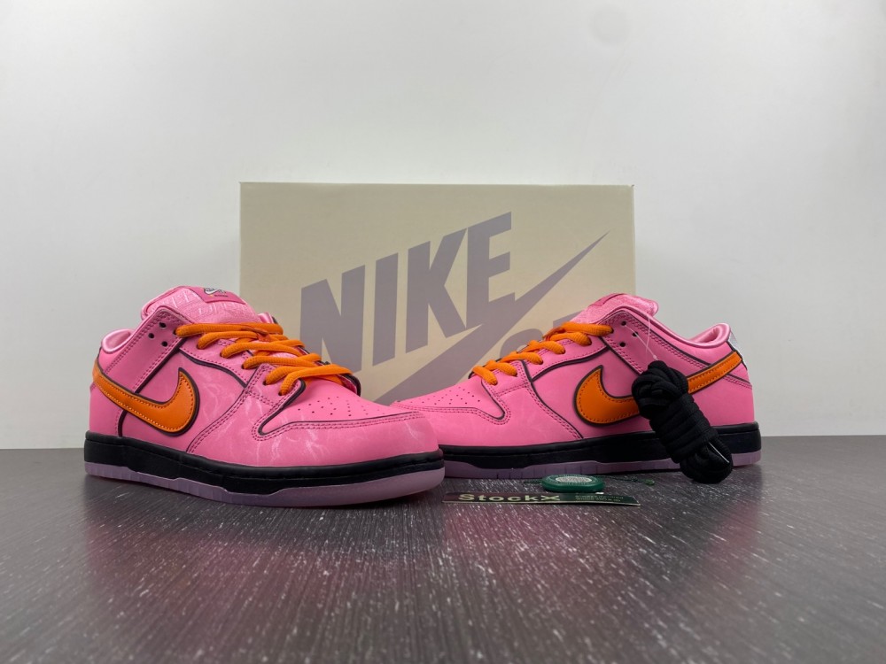 The Powerpuff Girls x Dunk Low Pro SB QS Blossom FD2631-600