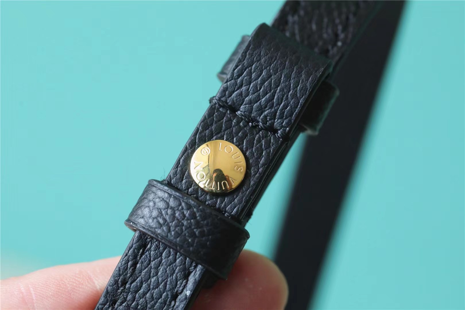 LV Wallet On Chain lvy black 23.5*12*4.3CM 2023110904