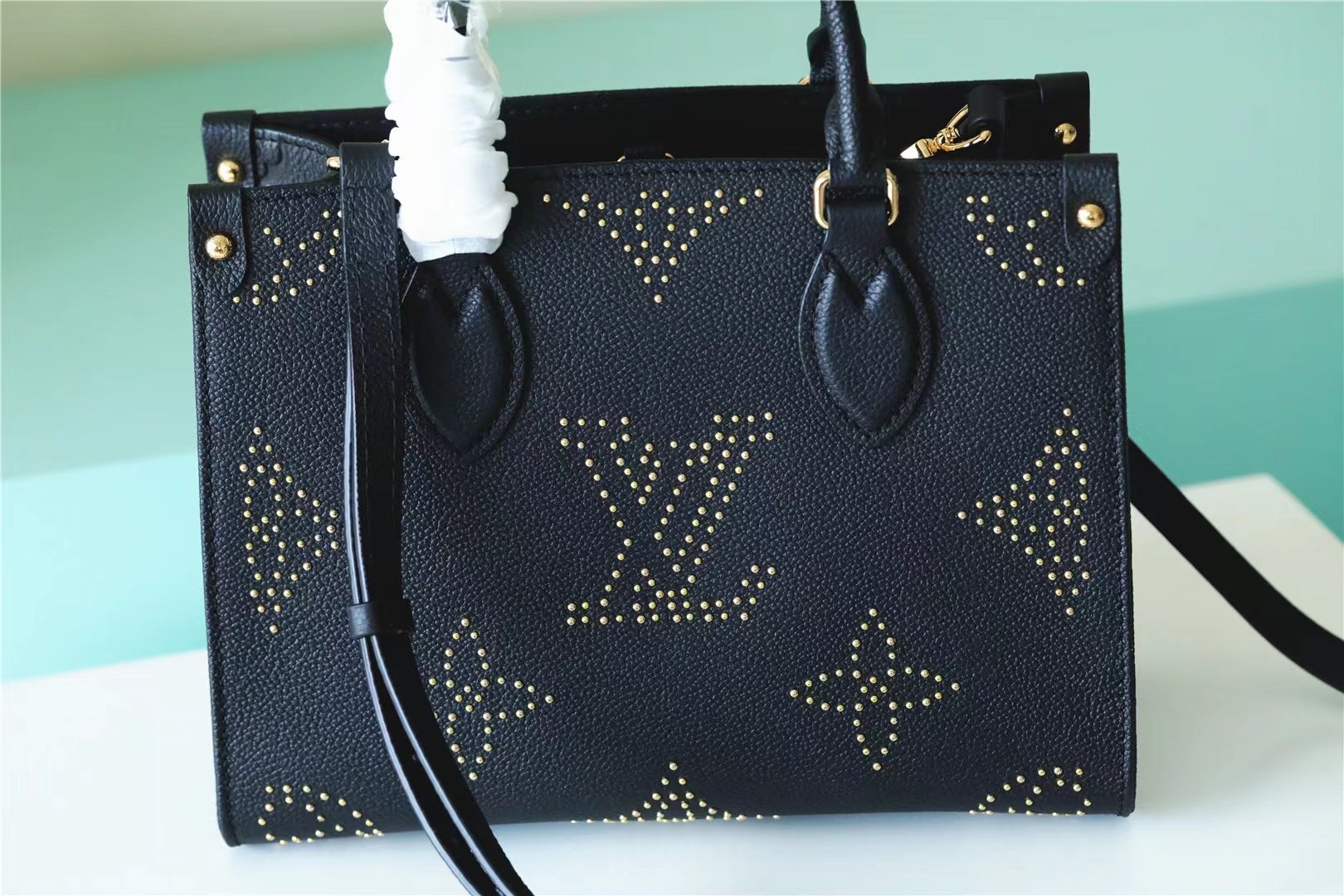 LV Onthego PM 25*19*11.5CM 2023110909