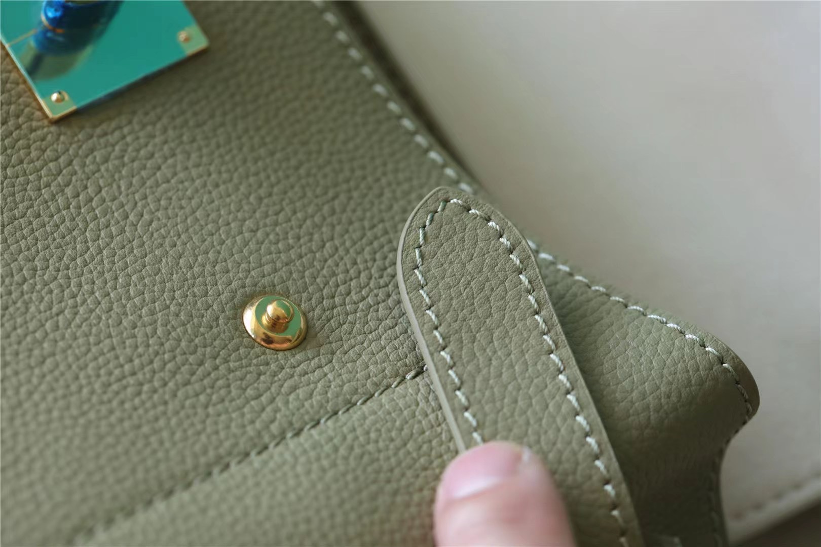 LV Lockme Ever 28*20*10.5CM 20231110910