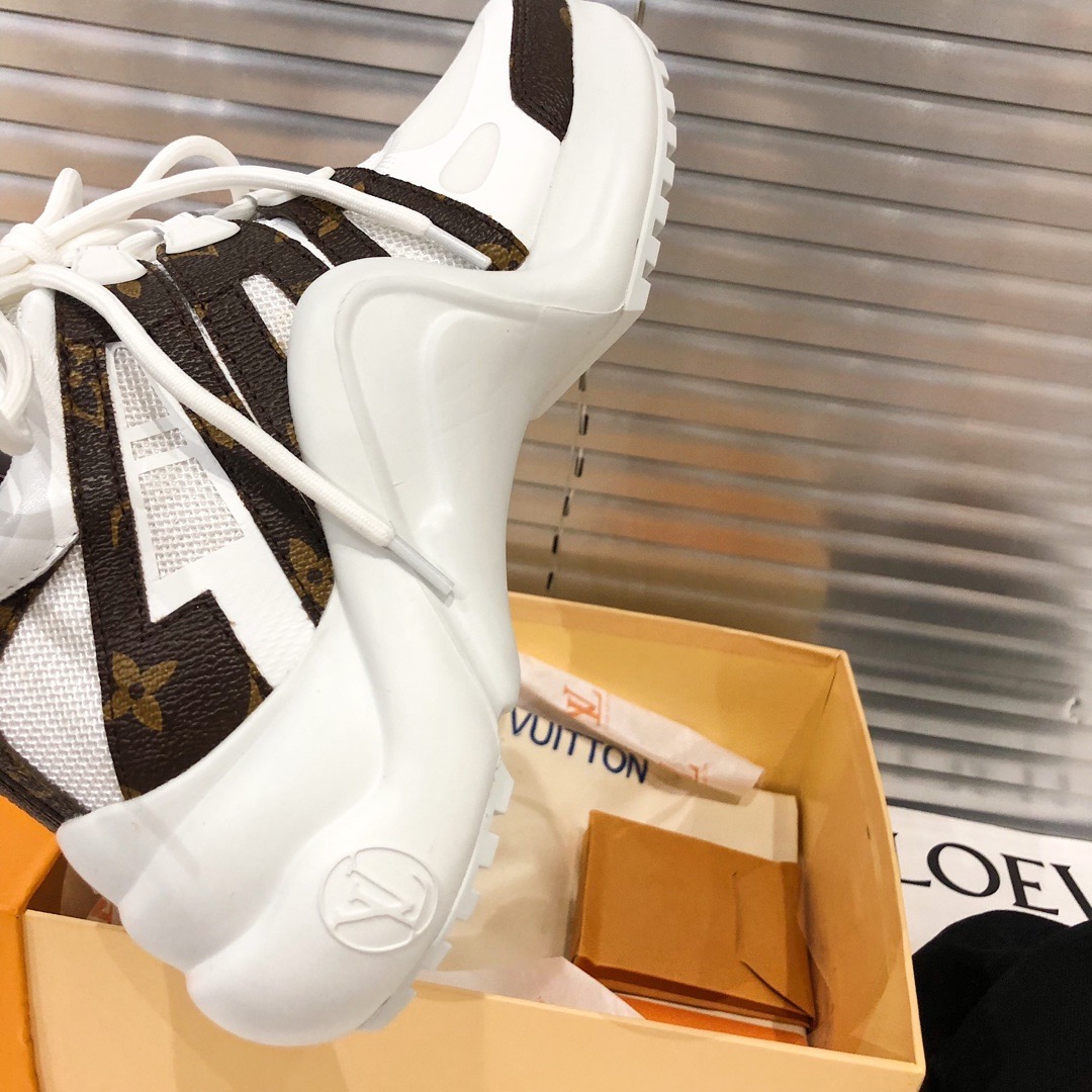 LV ARCHLIGHT SNEAKER 2023111301