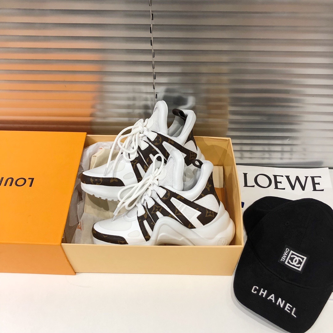 LV ARCHLIGHT SNEAKER 2023111301