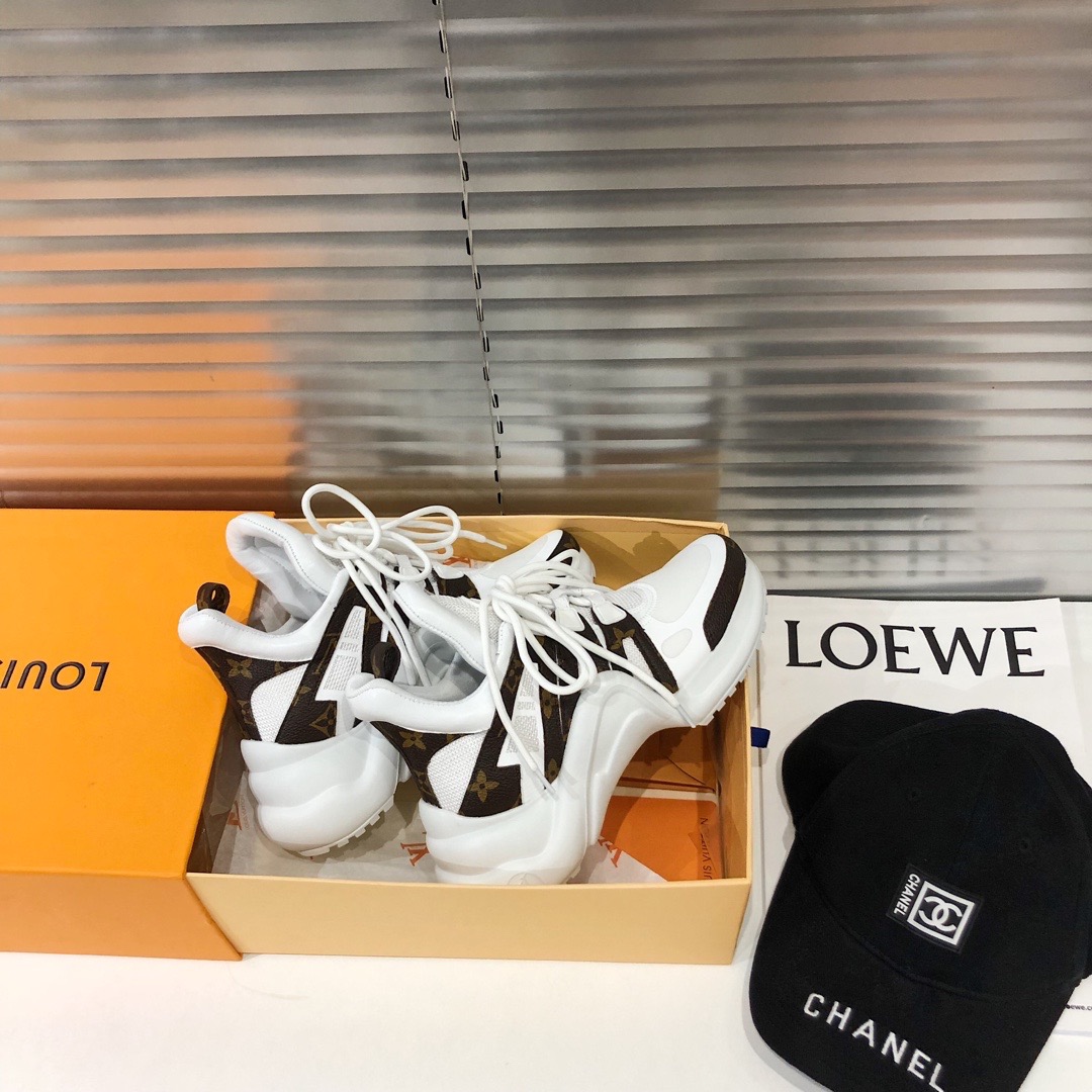 LV ARCHLIGHT SNEAKER 2023111301