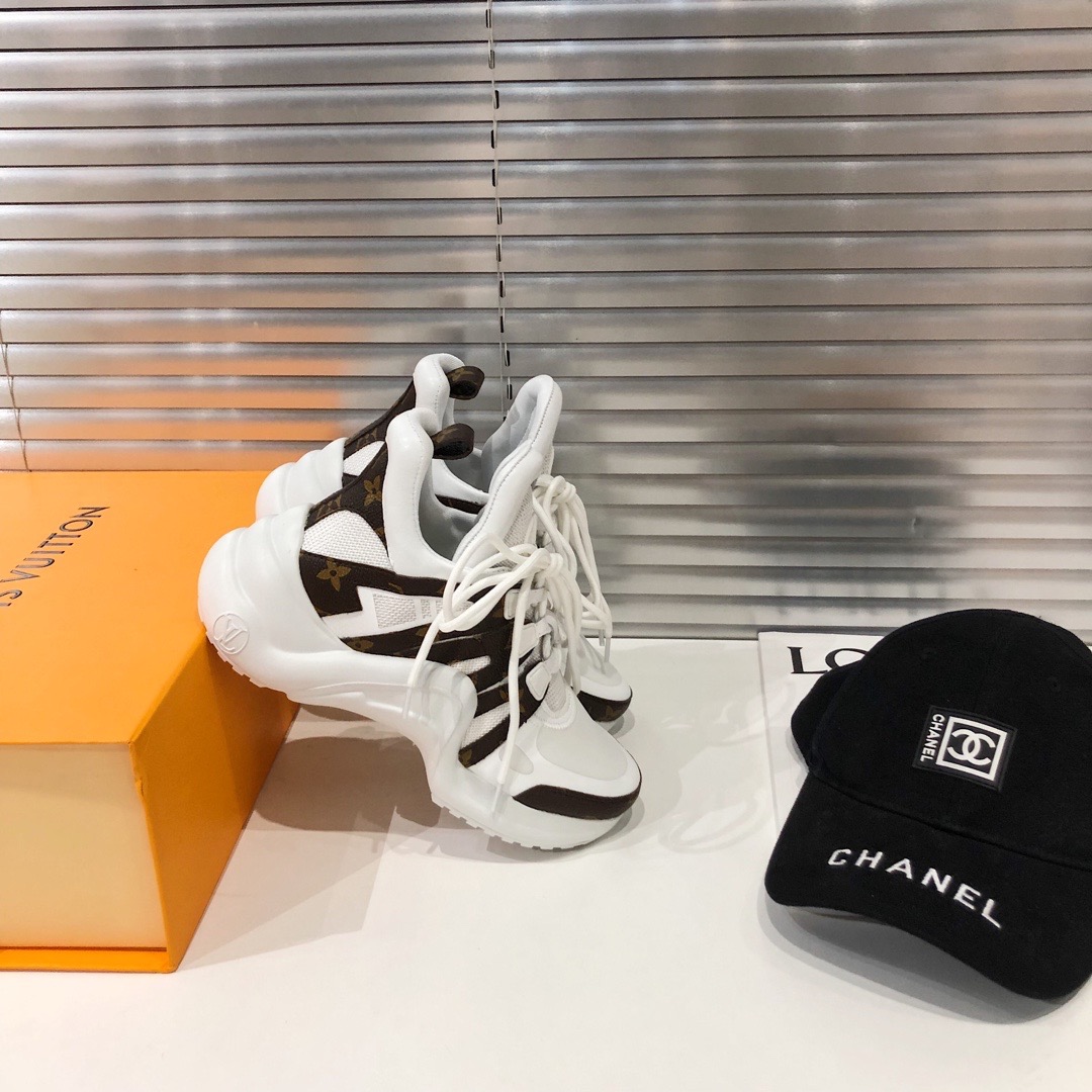 LV ARCHLIGHT SNEAKER 2023111301