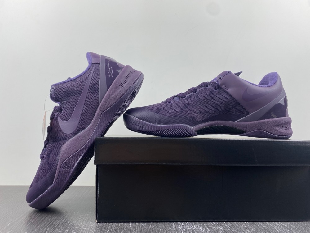 Nike Kobe 8 Black Mamba Collection Fade to Black  869456-551