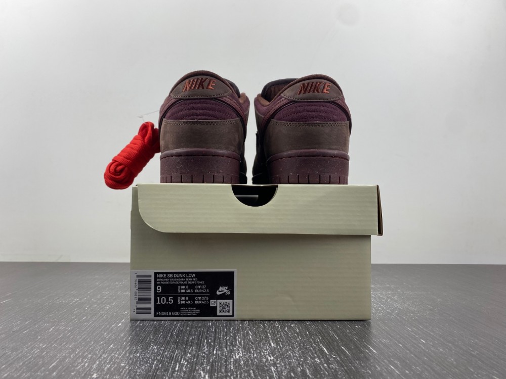Nike SB Dunk Low Premium Valentine''s Day FN0619-600