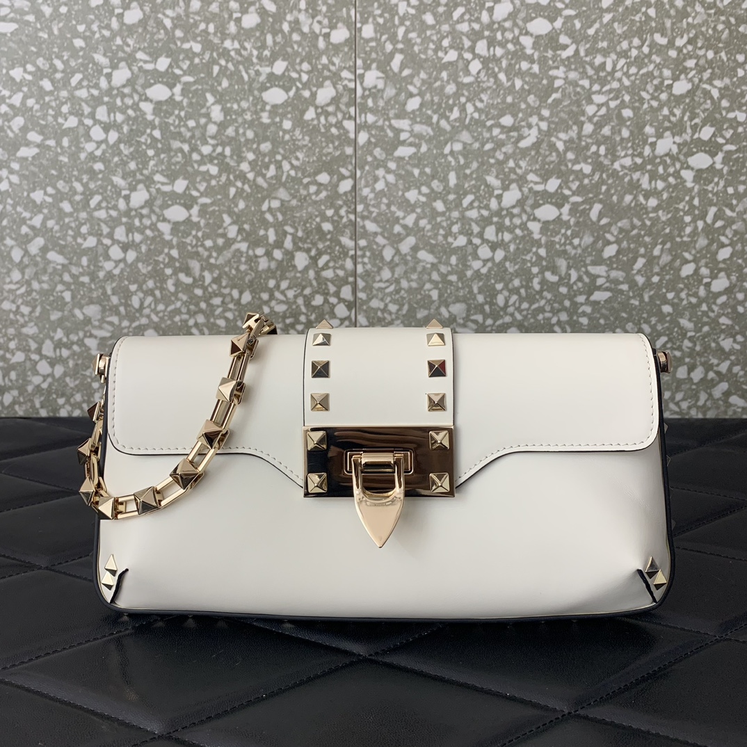 Valentino rockstud bag 26*13*7CM  white 2023111703