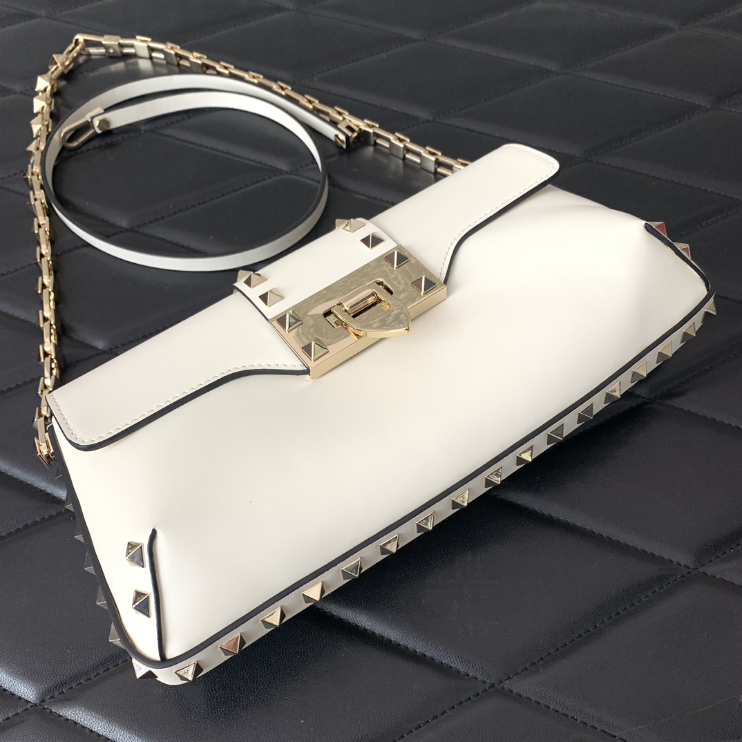 Valentino rockstud bag 26*13*7CM  white 2023111703