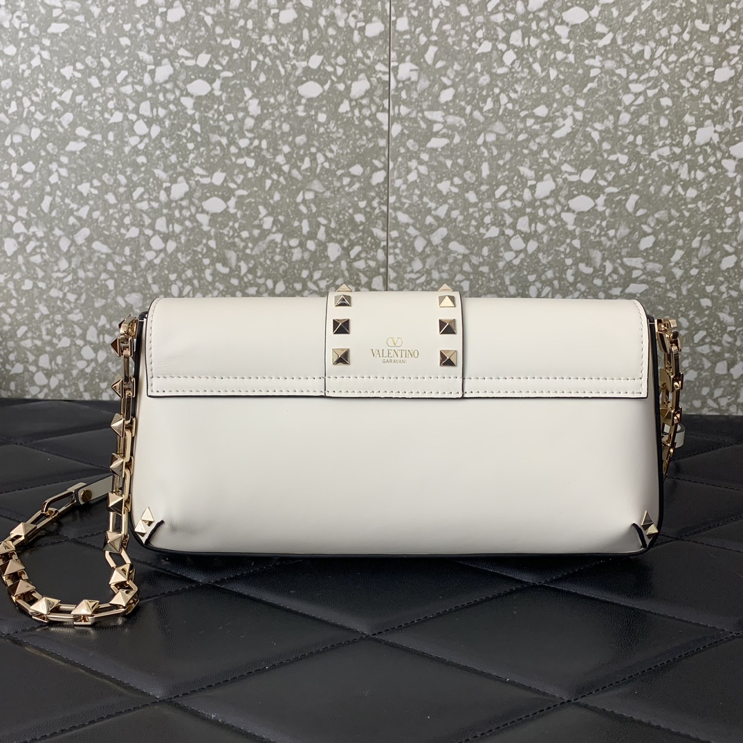 Valentino rockstud bag 26*13*7CM  white 2023111703