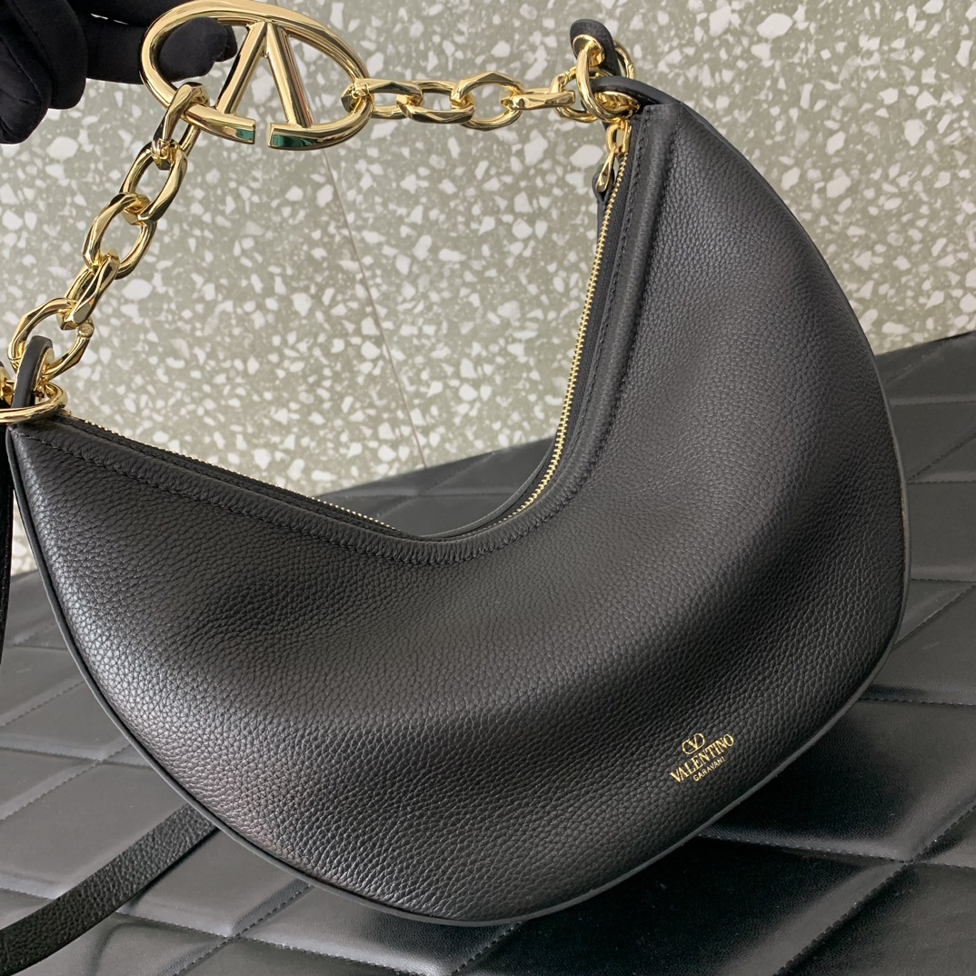Valentino vlogo moon bag 29*23*11CM black 2023111704