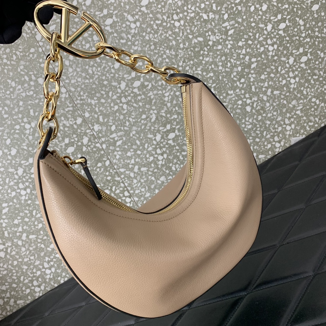 Valentino vlogo moon bag 29*23*11CM  2023111706