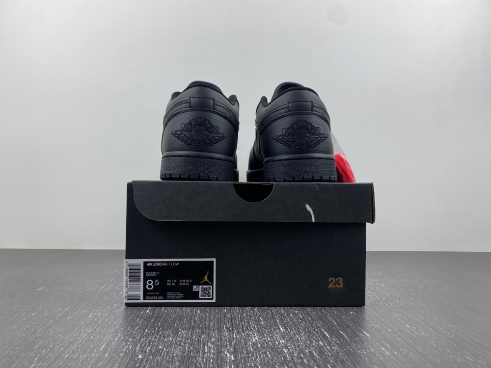 Air Jordan 1 Low Triple Black  553558-091