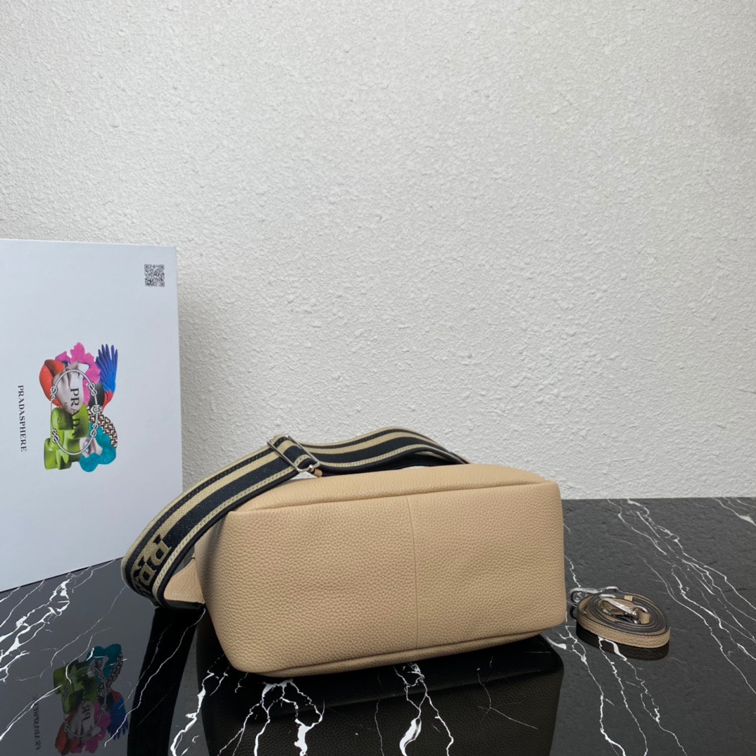 Pra*a 1bc170 bag 32*26*13cm 2023112203