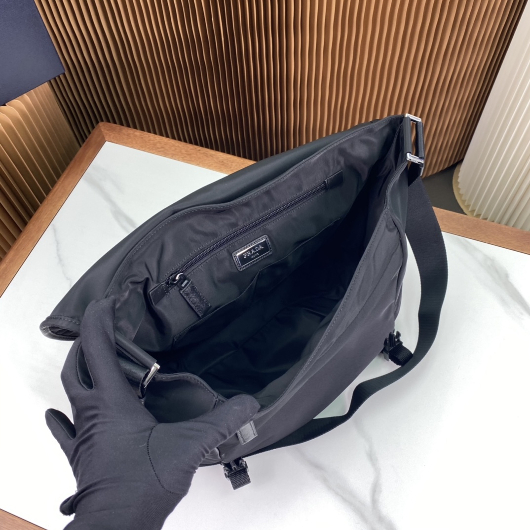 Pra*a  re-nylon bag 30*27.5*14.5cm 2023112204