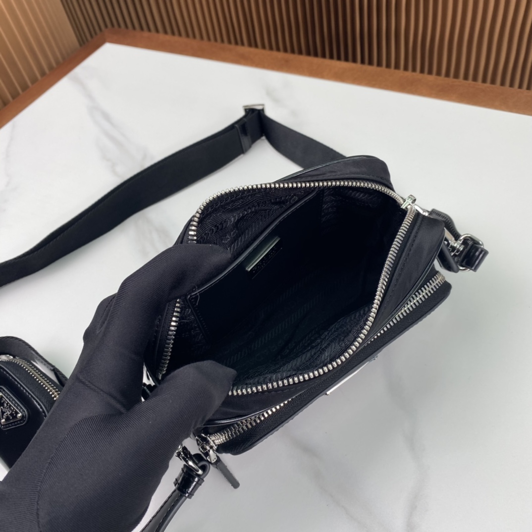 Pra*a re-nylon bag 18*11.5*5cm 2023112205