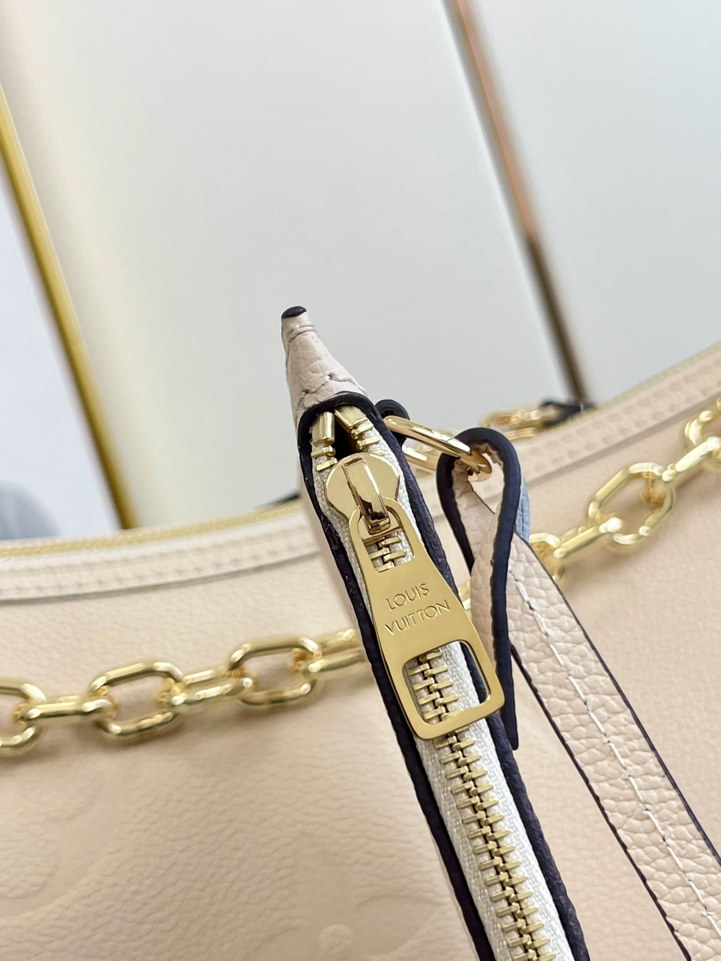 LV LOOP HOBO bag 38*26*10cm 2023112202