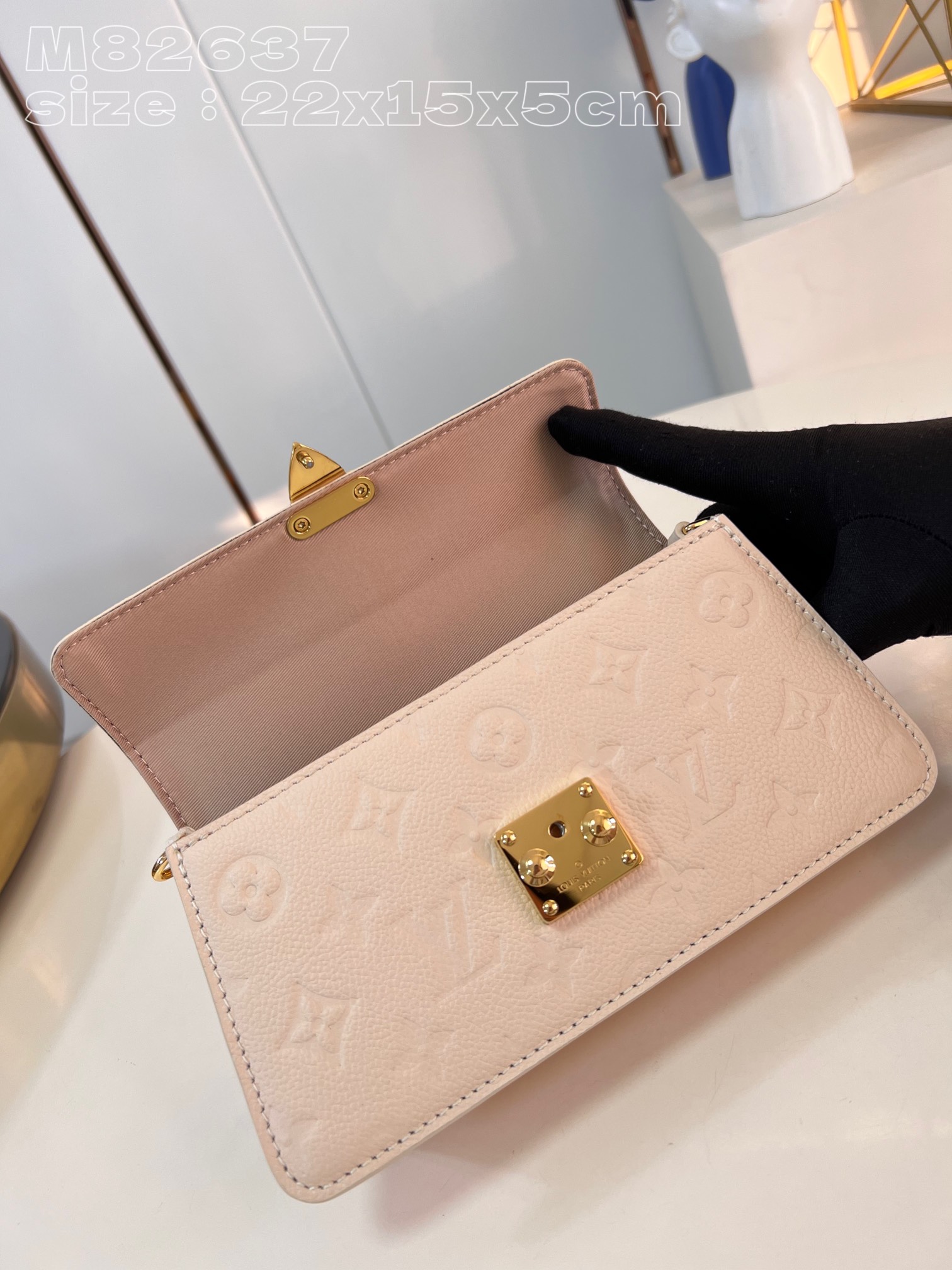 LV M82637 Wallet On Chain Metis bag 22*15*5.5cm 2023112208
