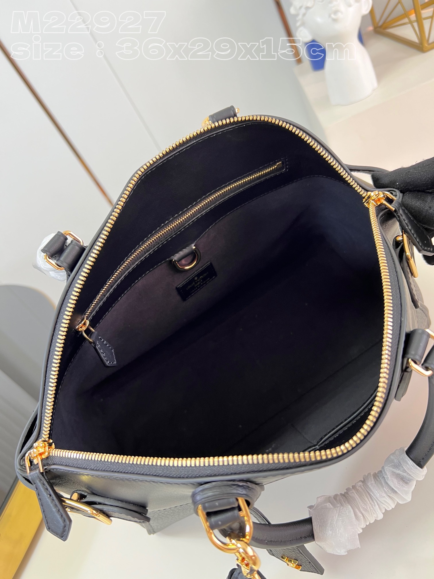 LV Lock It MM bag 36*29*15CM 2023112209