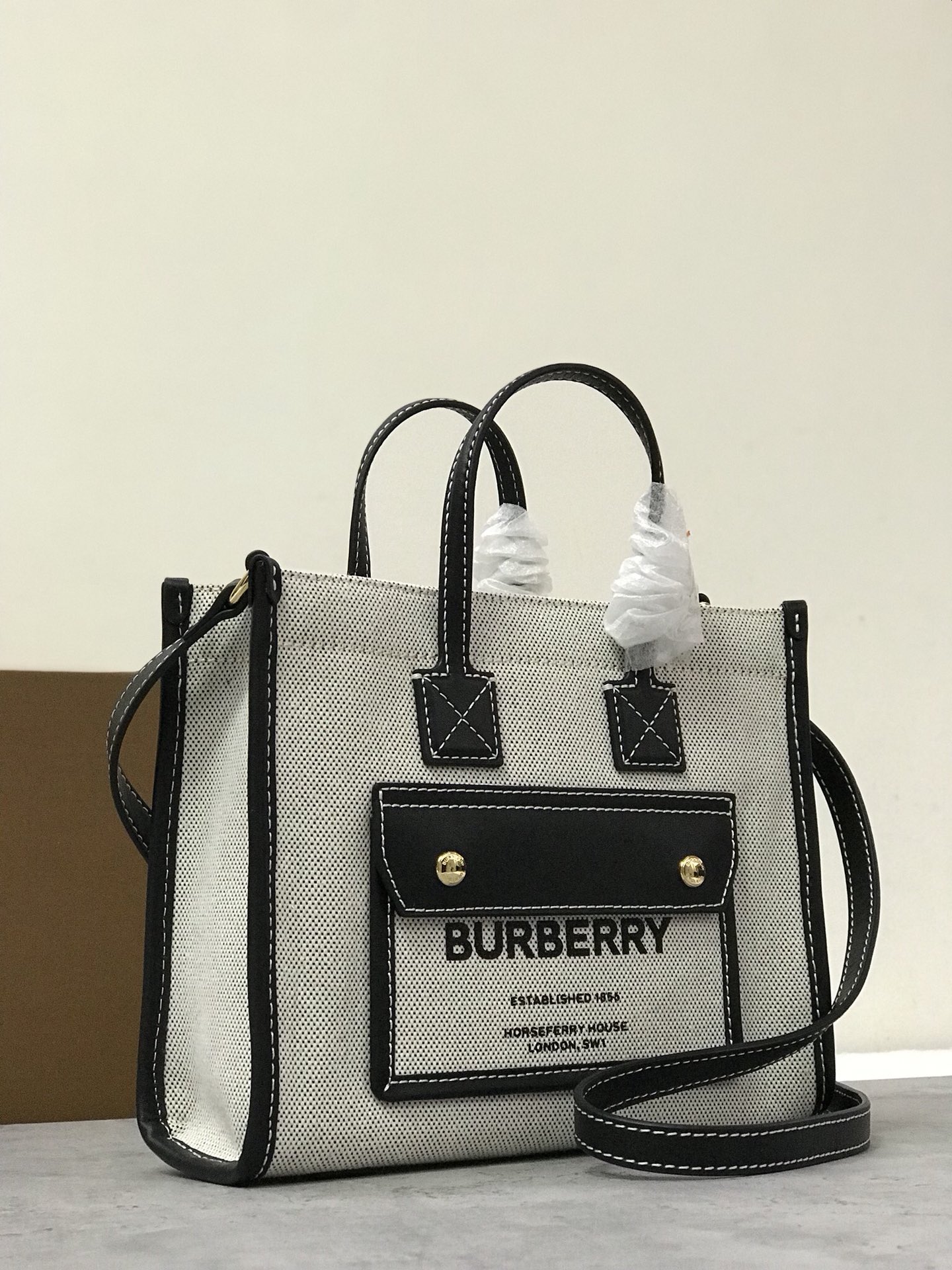 B**rry crossbody tote bag 23*8*19cm 2023112303