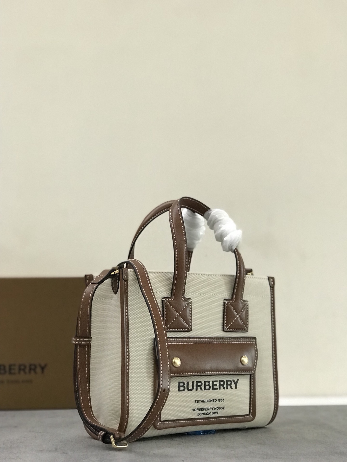 B**rry crossbody tote bag 23*8*19cm 2023112304