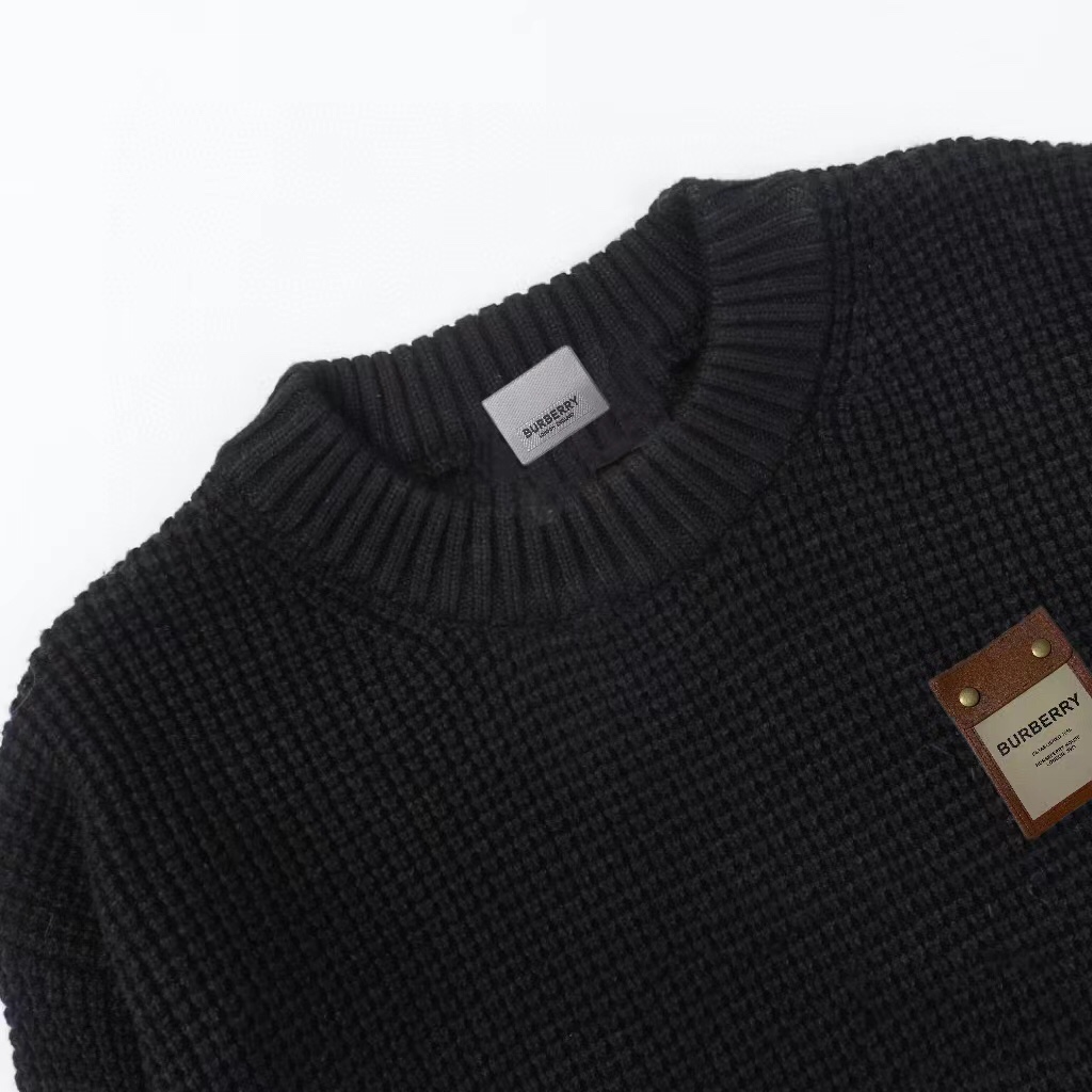 B**rry sweater 2023112402