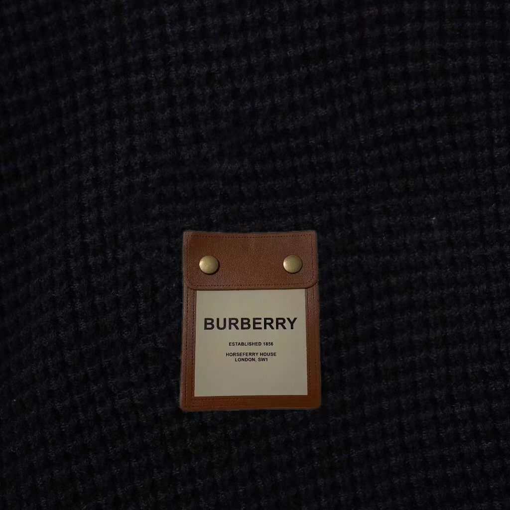 B**rry sweater 2023112402