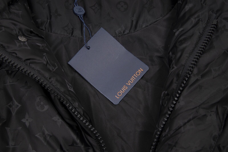 LV coat 2023112404