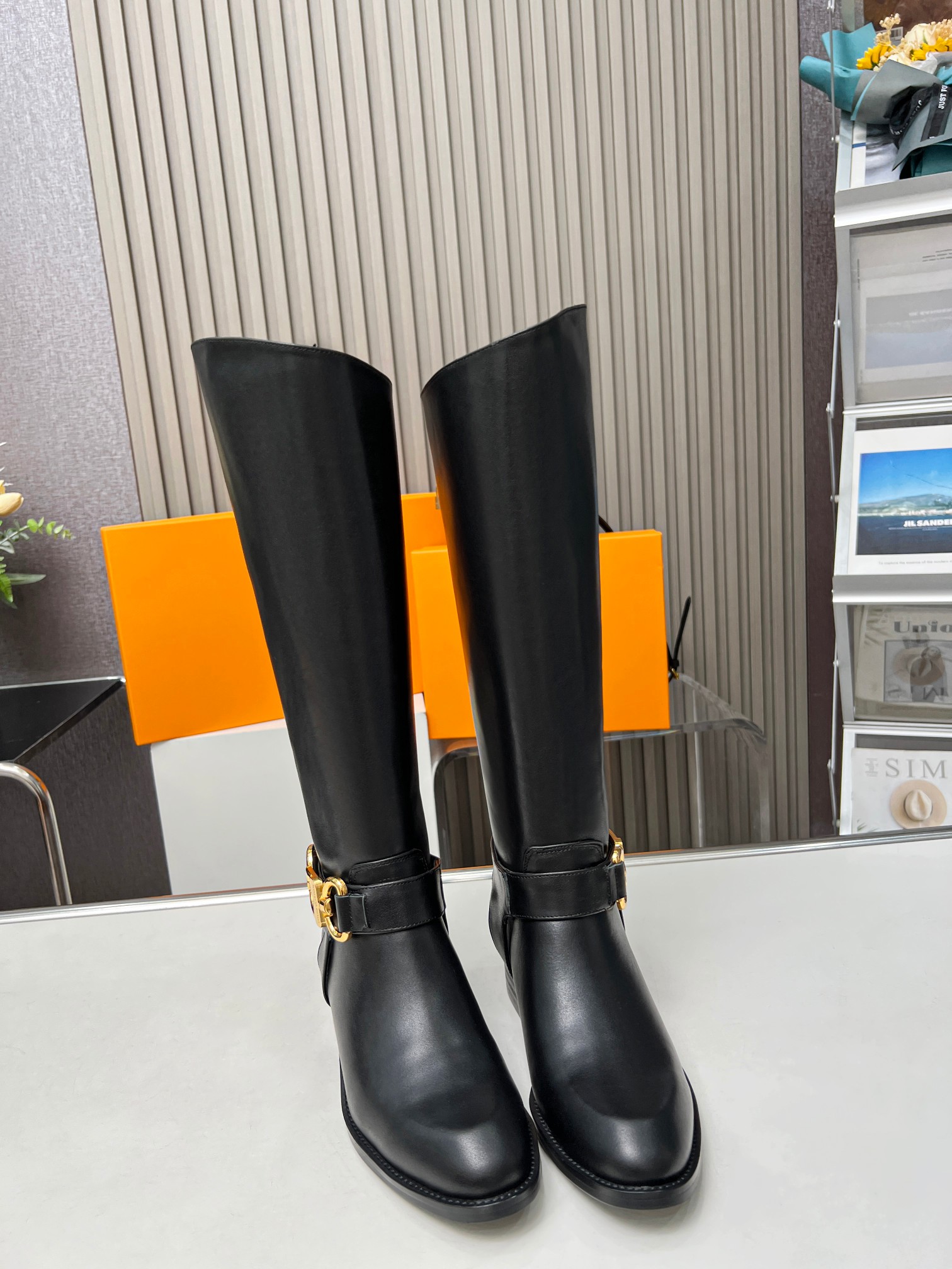 LV boots 2023112801