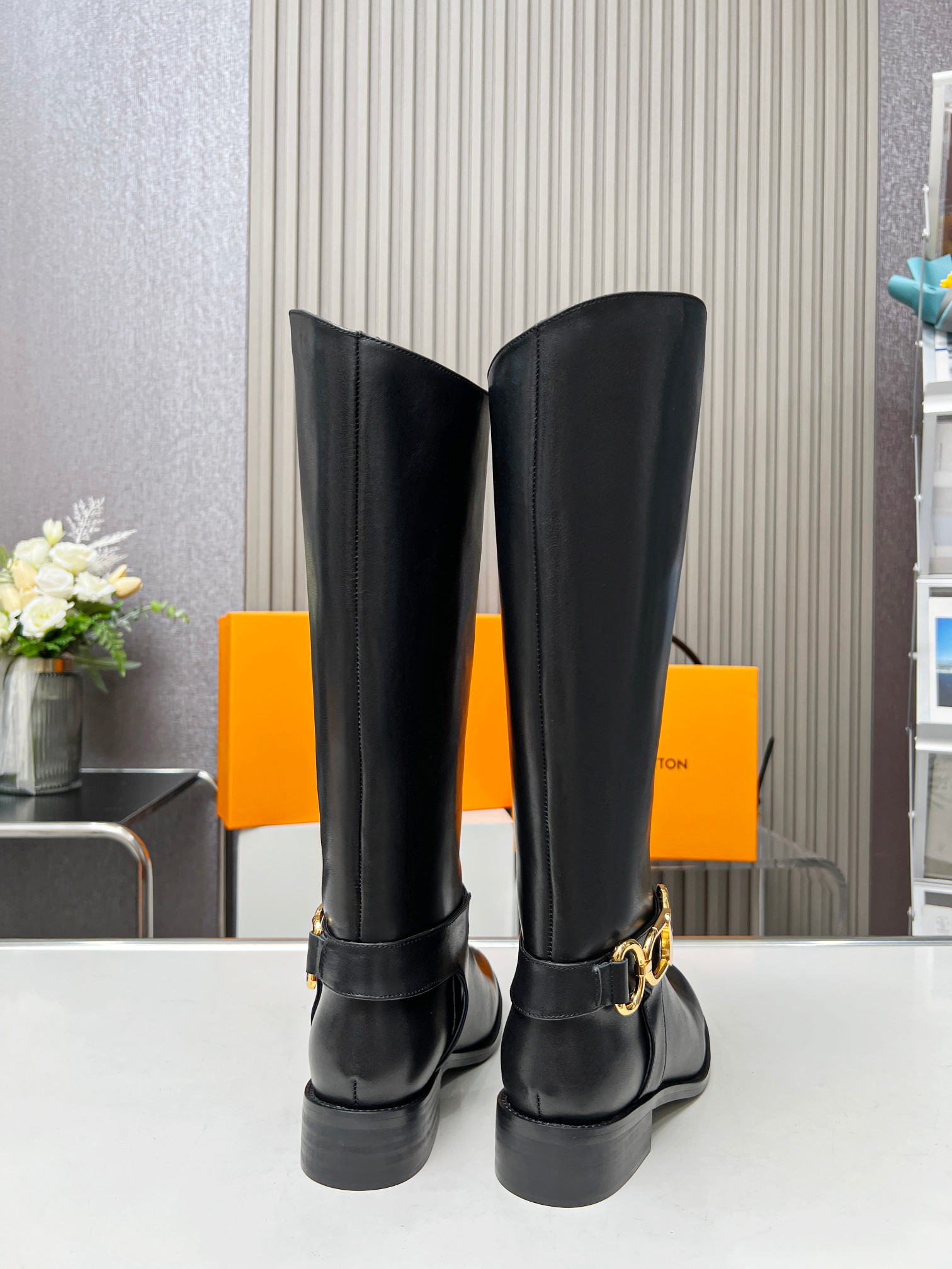 LV boots 2023112801