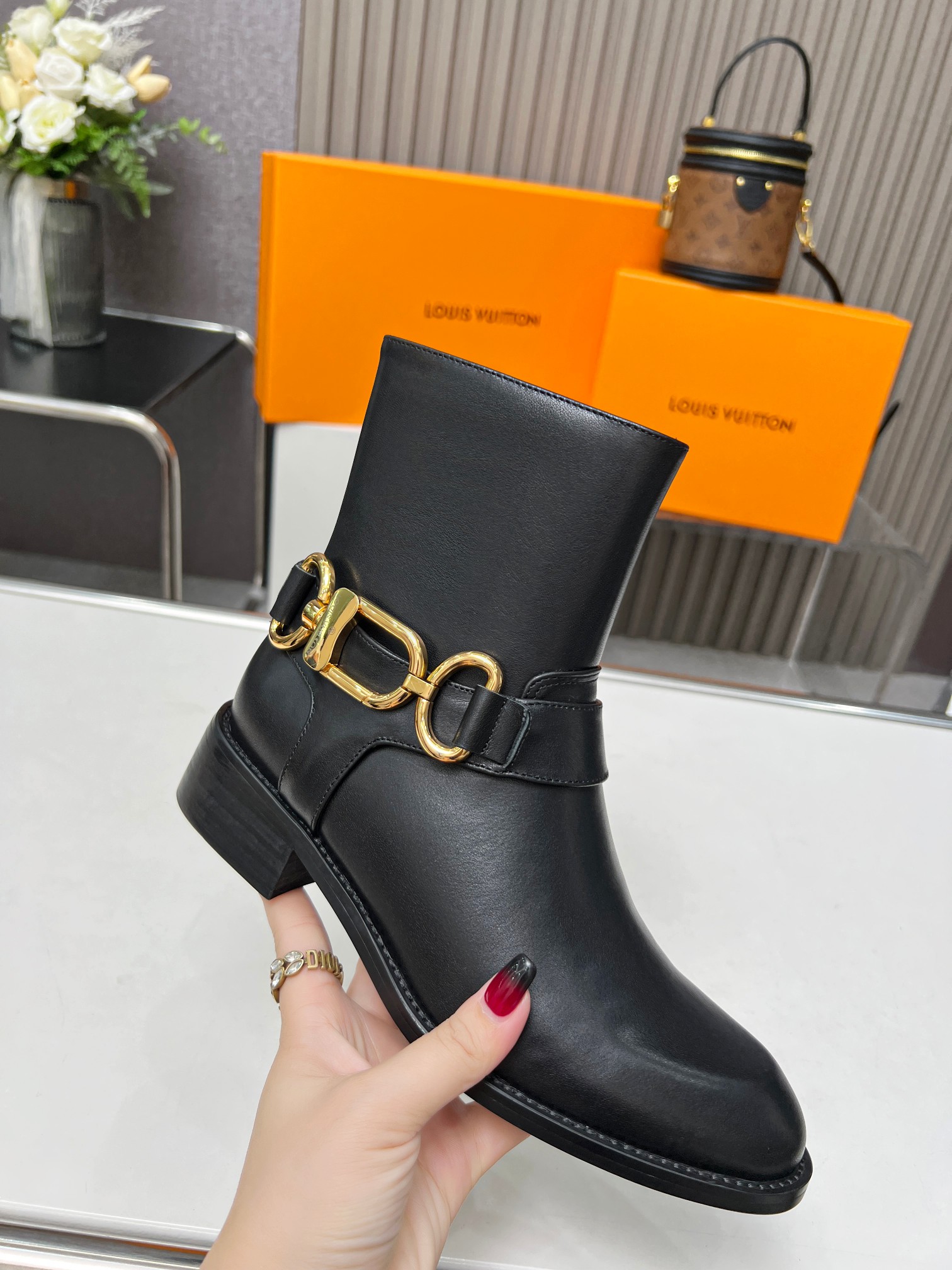 LV boots 2023112802