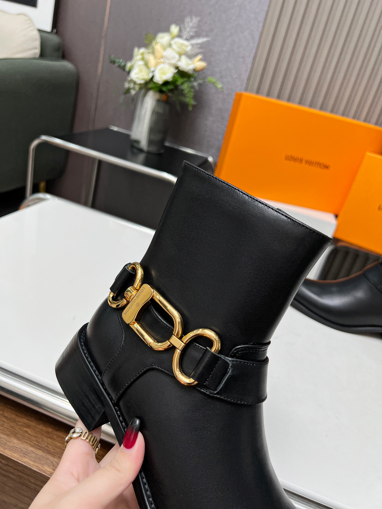 LV boots 2023112802