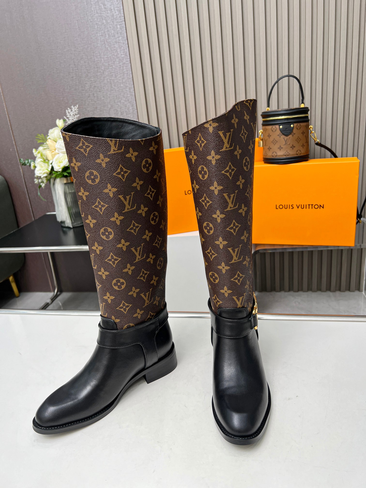 LV boots 2023112803